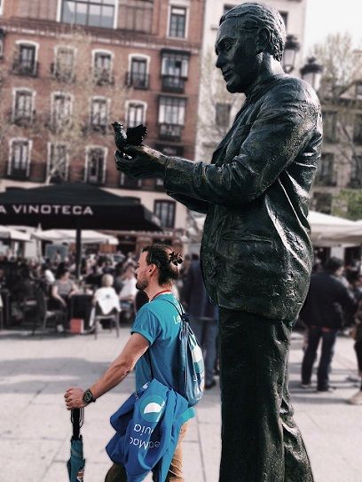 Lorca Statue in Plaza de Santa Ana